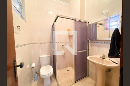 Casa para alugar com 150m², 3 quartos e 4 vagas Casa para alugar com 150m², 3 quartos e 4 vagasÁrea de Serviço - Banheiro