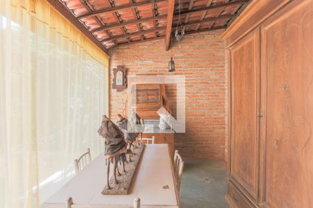 Casa à venda com 280m², 3 quartos e 1 vaga