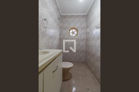 Casa à venda com 246m², 3 quartos e 4 vagasBanheiro 2