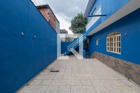 Casa à venda com 246m², 3 quartos e 4 vagasQuintal