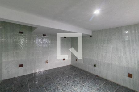 Casa à venda com 246m², 3 quartos e 4 vagasPorão