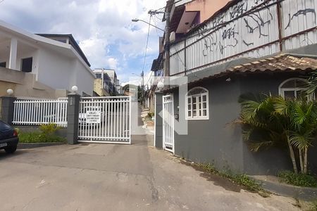 Casa de condomínio à venda com 197m², 2 quartos e 2 vagasFachada