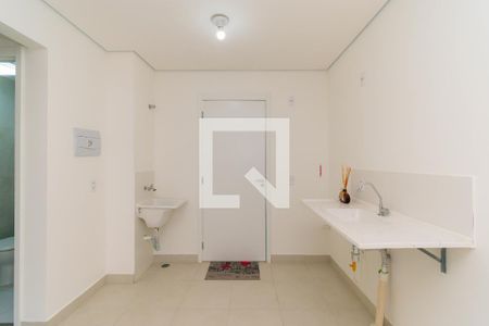 Apartamento para alugar com 32m², 2 quartos e sem vaga Apartamento para alugar com 32m², 2 quartos e sem vagaCozinha e Área de Serviço