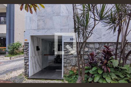 Apartamento para alugar com 160m², 4 quartos e 1 vaga Apartamento para alugar com 160m², 4 quartos e 1 vagaFachada