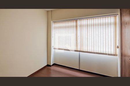 Apartamento para alugar com 160m², 4 quartos e 1 vaga Apartamento para alugar com 160m², 4 quartos e 1 vagaQuarto 4