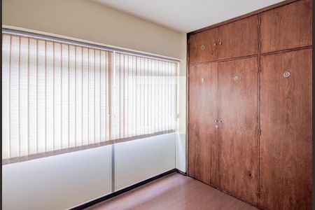 Apartamento para alugar com 160m², 4 quartos e 1 vaga Apartamento para alugar com 160m², 4 quartos e 1 vagaQuarto 4