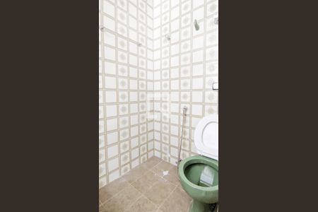 Apartamento para alugar com 160m², 4 quartos e 1 vaga Apartamento para alugar com 160m², 4 quartos e 1 vagaBanheiro do Quarto 2