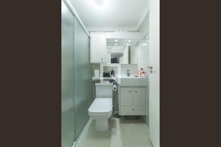 Apartamento para alugar com 83m², 3 quartos e 1 vaga Apartamento para alugar com 83m², 3 quartos e 1 vagaBanheiro da Suíte