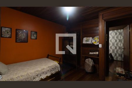 Casa à venda com 350m², 3 quartos e 5 vagas Casa à venda com 350m², 3 quartos e 5 vagasQuarto 2 - Casa 1