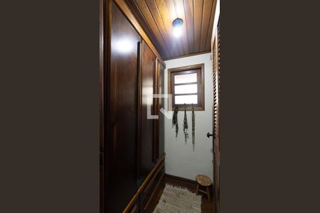 Casa à venda com 350m², 3 quartos e 5 vagas Casa à venda com 350m², 3 quartos e 5 vagasCloset da Suíte - Casa 1