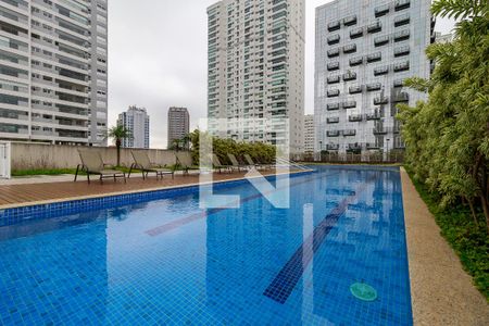 Studio à venda com 30m², 1 quarto e 1 vaga Studio à venda com 30m², 1 quarto e 1 vagaPiscina