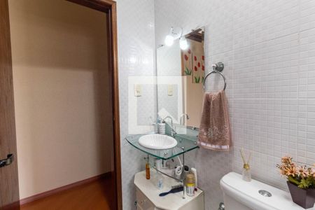 Casa à venda com 162m², 3 quartos e 3 vagasBanheiro 2