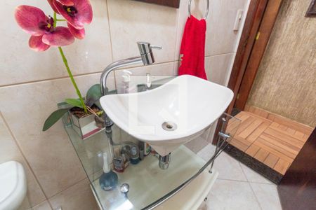 Casa à venda com 162m², 3 quartos e 3 vagasLavabo