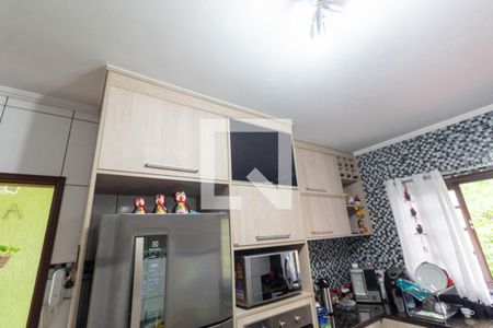 Casa à venda com 162m², 3 quartos e 3 vagasCozinha - Armários