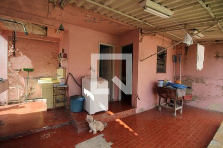 Casa à venda com 255m², 3 quartos e 2 vagasÁrea de Serviço 1