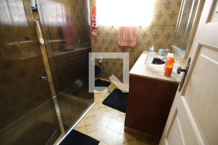 Casa à venda com 255m², 3 quartos e 2 vagasBanheiro Social 2