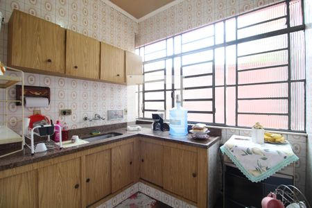 Casa à venda com 255m², 3 quartos e 2 vagasCozinha