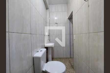 Casa para alugar com 55m², 1 quarto e sem vaga Casa para alugar com 55m², 1 quarto e sem vagaBanheiro