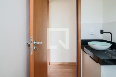 Apartamento para alugar com 49m², 2 quartos e 1 vaga Apartamento para alugar com 49m², 2 quartos e 1 vagaBanheiro