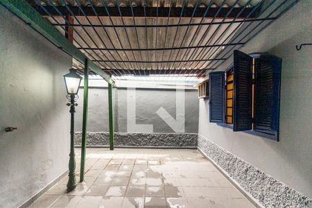 Casa à venda com 360m², 3 quartos e 3 vagas Casa à venda com 360m², 3 quartos e 3 vagasJardim de Inverno