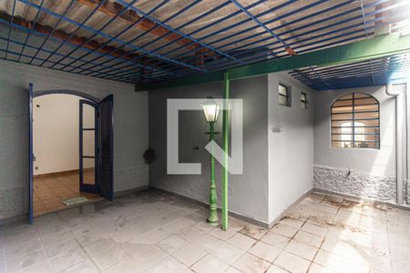 Casa à venda com 360m², 3 quartos e 3 vagas Casa à venda com 360m², 3 quartos e 3 vagasJardim de Inverno