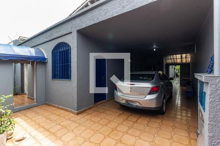 Casa à venda com 360m², 3 quartos e 3 vagas Casa à venda com 360m², 3 quartos e 3 vagasGaragem