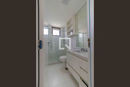 Apartamento à venda com 195m², 3 quartos e 2 vagasBanheiro da Suíte 3