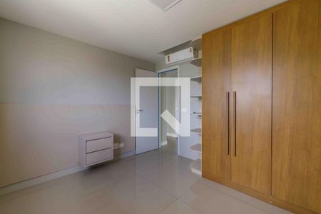 Apartamento à venda com 195m², 3 quartos e 2 vagasSuíte 2