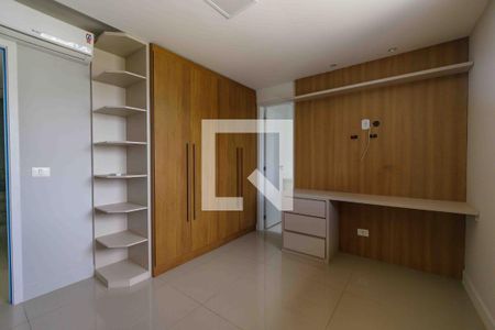 Apartamento à venda com 195m², 3 quartos e 2 vagasSuíte 2