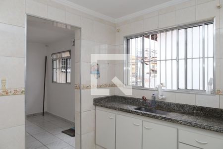 Casa para alugar com 150m², 2 quartos e 1 vagaCozinha