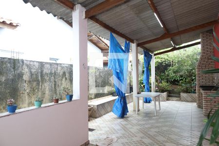 Casa para alugar com 150m², 2 quartos e 1 vagaQuintal
