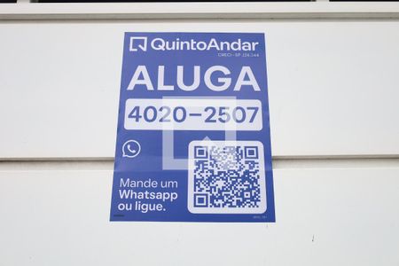 Casa para alugar com 150m², 2 quartos e 1 vagaPlaca instalada no portão do imóvel