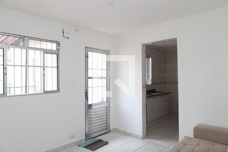 Sala de casa para alugar com 2 quartos, 150m² em Parque Cruzeiro do Sul, São Paulo