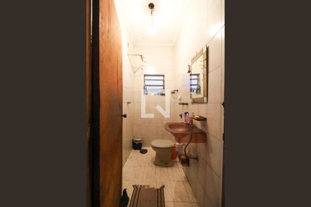 Casa à venda com 400m², 4 quartos e sem vaga Casa à venda com 400m², 4 quartos e sem vagaBanheiro