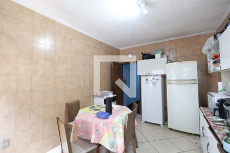 Casa à venda com 400m², 4 quartos e sem vaga Casa à venda com 400m², 4 quartos e sem vagaCozinha