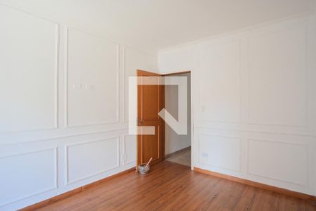 Casa à venda com 138m², 3 quartos e 3 vagasSuíte