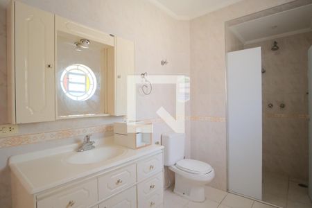 Casa à venda com 138m², 3 quartos e 3 vagasBanheiro da Suíte