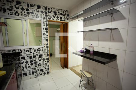 Casa para alugar com 160m², 4 quartos e 2 vagasCOZINHA