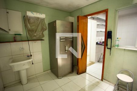 Casa para alugar com 160m², 4 quartos e 2 vagasÁREA DE SERVIÇO