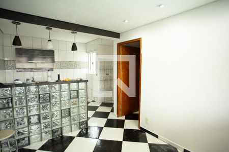 Casa para alugar com 160m², 4 quartos e 2 vagasCASA 2- SALA