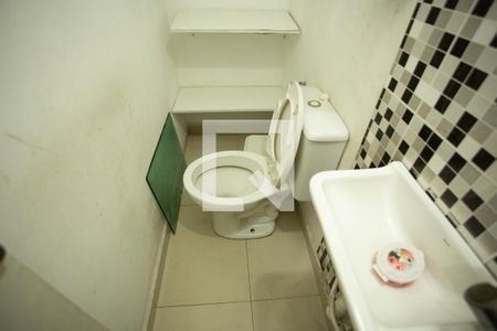 Casa para alugar com 160m², 4 quartos e 2 vagasLAVABO