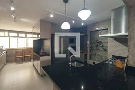 Apartamento à venda com 185m², 3 quartos e 2 vagasCozinha