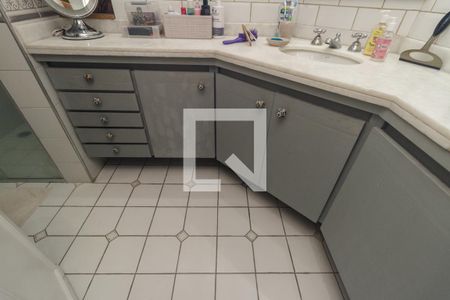 Apartamento à venda com 185m², 3 quartos e 2 vagasBanheiro 1 - Suíte