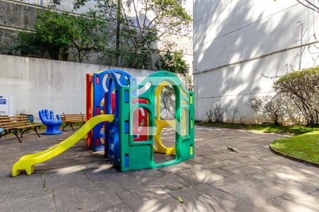 Apartamento à venda com 185m², 3 quartos e 2 vagasÁrea comum - Playground