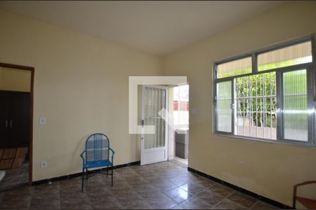 Sala de casa para alugar com 3 quartos, 250m² em Engenheiro Leal, Rio de Janeiro