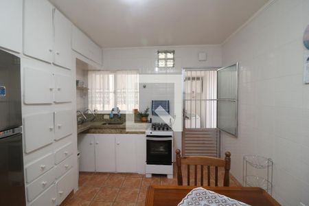 Casa à venda com 170m², 2 quartos e 2 vagasCozinha/Copa