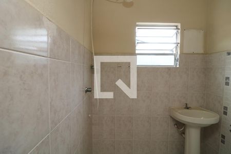 Casa à venda com 170m², 2 quartos e 2 vagasBanheiro de Serviço