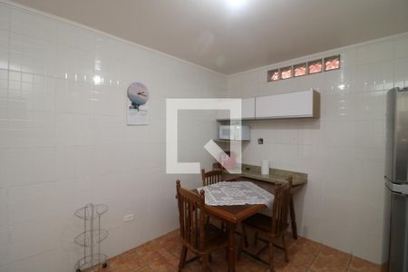Casa à venda com 170m², 2 quartos e 2 vagasCozinha/Copa