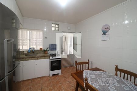 Casa à venda com 170m², 2 quartos e 2 vagasCozinha/Copa