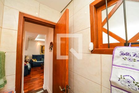 Casa de condomínio à venda com 170m², 3 quartos e 1 vagaLavabo